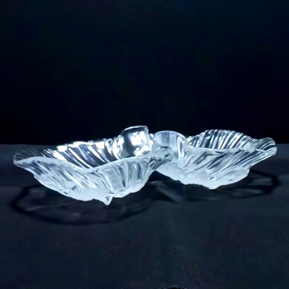 Mikasa 13" Hibiscus Frost Divided Server - Picture 5 of 7